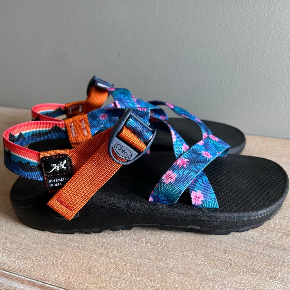 Chaco Z/1 Classic Hawaiian Tropical Resort Men’s Sandals.